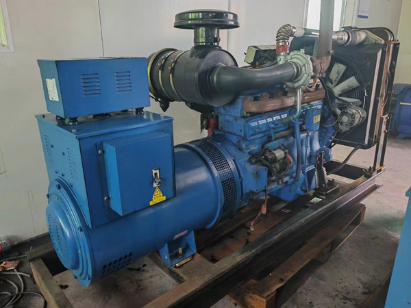 富顺100kW柴油发电机组使用多级机油有哪些优缺点？